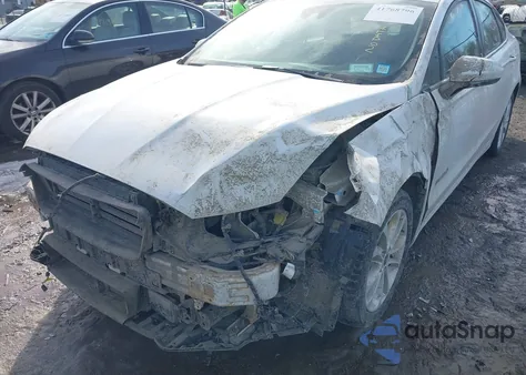 2019 Ford Fusion Hybrid Se из США, поврежденный, VIN 3FA6P0LU0KR158528